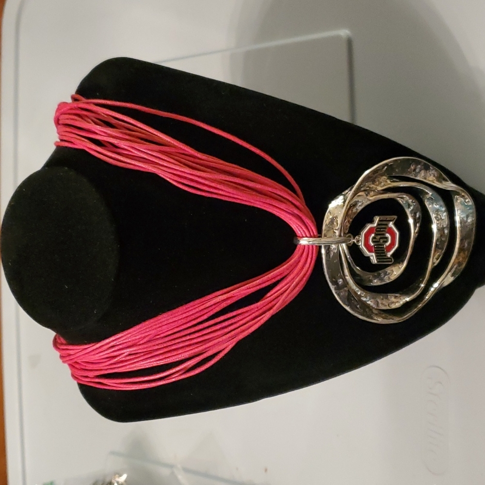 NWOT Ohio State 20 corded strand & 3 large silvertone pendant necklace.